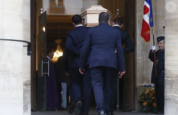 Illustration lors des obsèques de Jean-Luc Petitrenaud en l'église Saint-Pierre-du-Gros-Caillou à Paris, le 17 janvier 2025.
© Christophe Clovis/Bestimage