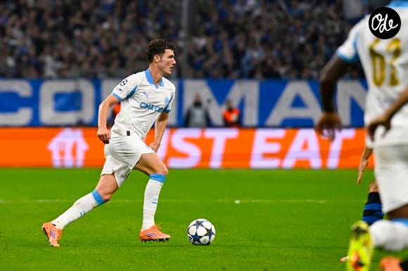 Benjamin Pavard (OM) - UEFA Champions League match between Olympique de Marseille and Atalanta Bergame on November 5, 2025 at the Orange Velodrome Stadium in Marseille. © William Cannarella /PsnewZ/Bestimage