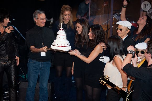 Exclusif - Laurent Petitguillaume, et les filles de Jean-Luc Lahaye, Margaux et Gloria - Jean-Luc Lahaye en concert a l'occasion de son 61eme anniversaire, au Theatre Dejazet a Paris, le 23 decembre 2013. © LIONEL URMAN  / BESTIMAGE