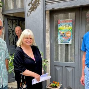 Hospitalisée, elle a dû cesser ses activités professionnelles afin de se reposer.
Isabelle Nanty en tournage à Marcolès le 15 juillet 2025.
Photo par Fabien Faure/Bestimage