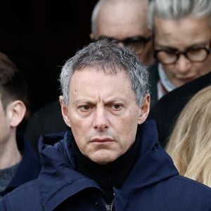 À la rentrée, Marc-Olivier Fogiel continuera de présenter Face à Fogiel à 8h15 et lancera un podcast politique nommé Les Aspirants.

Marc-Olivier Fogiel - Sorties des obsèques d'Isabelle Mergault à la Coupole du Père-Lachaise à Paris le 30 mars 2026. © Cyril Moreau - Dominique Jacovides / Bestimage