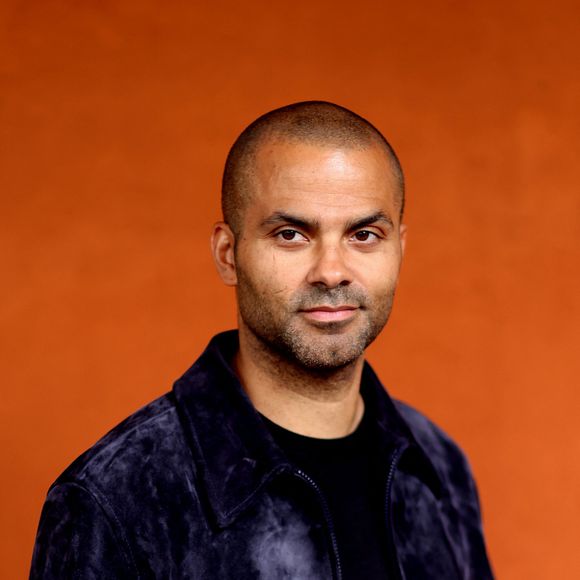 Tony Parker et sa compagne Agathe Teyssier au village lors des Internationaux de France de tennis de Roland Garros 2024 à Paris le 2 juin 2024.

© Dominique Jacovides / Cyril Moreau / Bestimage