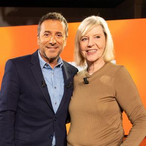 Bernard Montiel et Chantal Ladesou se retrouvent dans Animalement Vôtre

Exclusif - Bernard Montiel, Raphaël Mezrah, Oli. avec Chantal Ladesou et Eric Baratay invités, et Olivia la juriste sur plateau de l'émission "Animalement Vôtre" présentée par Bernard Montiel et diffusée le 8 février 2026 sur France 3, à Paris, France, le 12 janvier 2026. © Julien Sarkissian/Bestimage