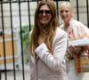 Elle a placé une photo de lui dans sa chambre d’hôtel durant les préparatifs.

Véronika Loubry - Sorties du mariage de civil de Thylane Blondeau et Benjamin Attal à la mairie du 16ème arrondissement de Paris le 29 juin 2026.
Agence / Bestimage