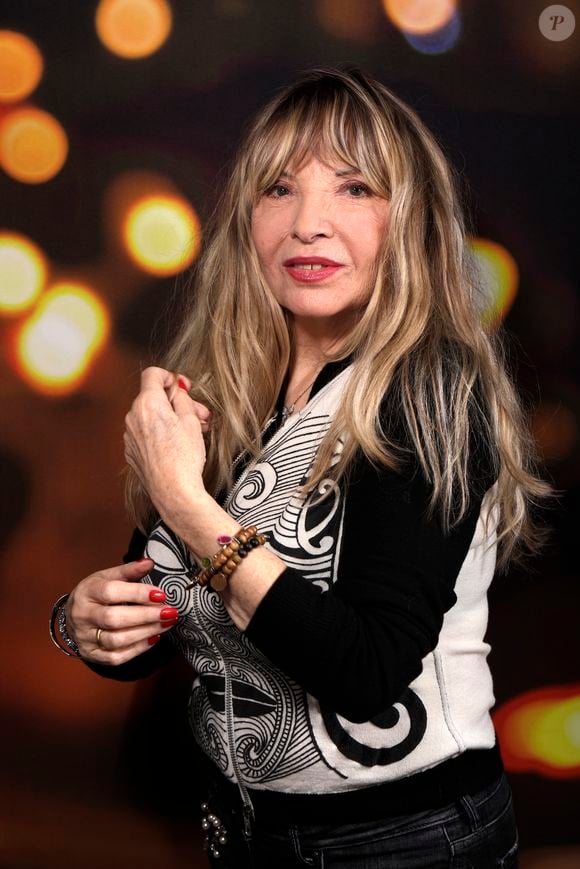 Ruinée, la chanteuse égérie de Claude François, Annie Philippe, ne paie plus son luxueux logement de Boulogne - Portrait de Annie Philippe