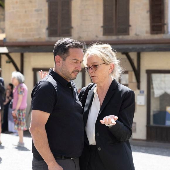 "C’est Jacques, c’est Bernadette qui disent merci à la Corrèze", a-t-elle déclaré.

Claude Chirac - Messe en hommage à Bernadette Chirac à l'église Saint-Martial en Corrèze, le 14 juin 2026.
© Frédéric Maligne / Bestimage