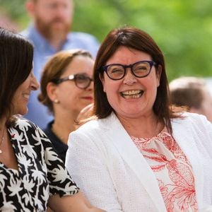 Anne Hidalgo, maire de paris, et France Brel, fille de Jacques Brel lors de l'inauguration l'allée Jacques Brel dans le 19e arrondissement de Paris près du canal de l'ourq, le 19 juillet 2019.  Photo Raphael Lafargue/Abaca