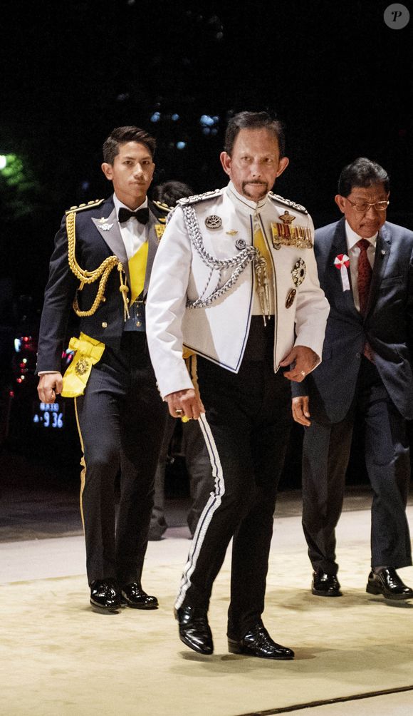 Le sultan de Brunei, Hassanal Bolkiah, et son fils, le prince Abdul Mateen, lors du banquet de la cour pendant l'accession au trône de Sa Majesté l'empereur du Japon Naruhito, au palais impérial de Tokyo, au Japon. Le 22 octobre 2019. Photo by PPE/DDP Images/ABACAPRESS.COM