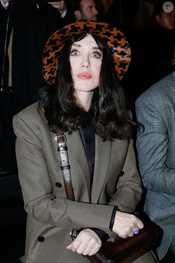 Isabelle Adjani - Front row au défilé de mode Homme automne-hiver 2020/2021 " Berluti " lors de la fashion week à Paris. Le 17 janvier 2020
© Veeren - Christophe Clovis / Bestimage