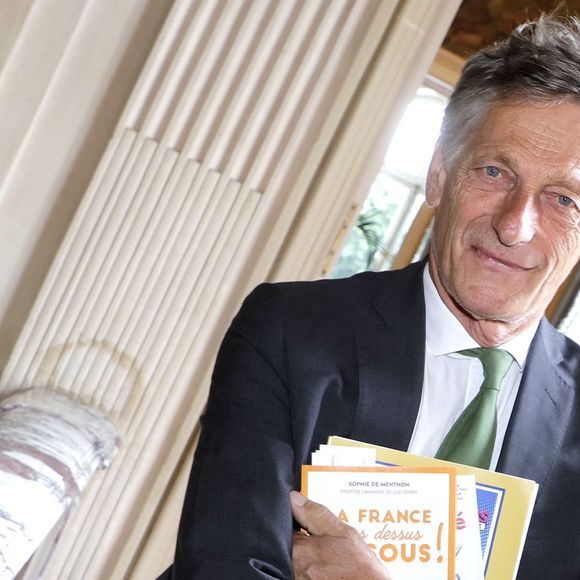 Un sujet qu'il a d'ailleurs évoqué dans l'émission "Cadre Emploi" sur YouTube, il y a quelques années.

Exclusif - Portrait de Nicolas de Tavernost à Paris, le 21 juillet 2023.
© Cédric Perrin/Bestimage