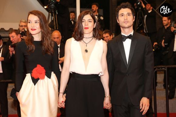 Anaïs Demoustier, Valérie Donzelli et Jérémie Elkaïm lors de la montée des marches du film "Marguerite & Julien" lors du 68e Festival International du Film de Cannes, le 19 mai 2015.

© BORDE-MOREAU / BESTIMAGE