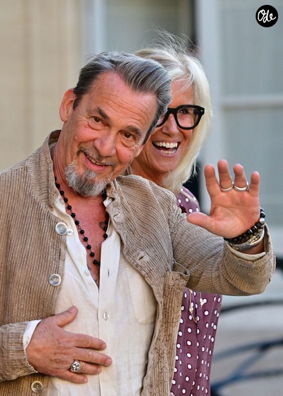 "Et il y avait ce côté-là où t’étais 'ouais ça va, ça va, t’inquiète pas, ça va aller'"

Florent Pagny, invité - Personnalités à la sortie de la cérémonie de remise de la Légion d'honneur à Jean-Paul Bigard, PDG de l'entreprise éponyme, au palais de l'Élysée à Paris le 27 mai 2026.

© Christian Liewig / Bestimage