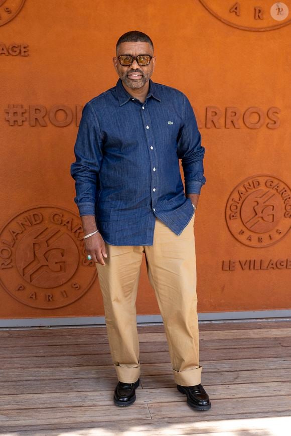 Youssef Hajdi au village lors des Internationaux de France de Tennis de Roland Garros 2025. Paris, le 30 mai 2025. 
© Moreau / Jacovides / Bestimage