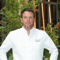 Norbert Tarayre motive et responsabilise ses employés, avec de l'argent à la clef : "Dans le restaurant que je viens d'ouvrir j'ai mis une cagnotte de 10 000 euros"