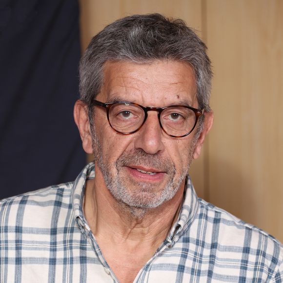 Michel Cymes - 15ème édition de l'événement caritatif "Glisse en coeur" au Grand Bornand, au profit de l'association "Alpysia" (Alliance Paralysie cérébrale des Alpes). Le 22 mars 2024
© Denis Guignebourg / Bestimage