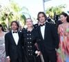 Dimitri Rassam est producteur, son demi-frère assistant réalisateur

Carole Bouquet avec ses fils Louis Giacobetti et Dimitri Rassam - Montée des marches du film « Megalopolis » lors du 77ème Festival International du Film de Cannes, le 16 mai 2024.
© Rachid Bellak/Bestimage