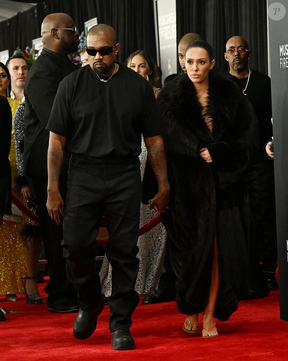 Kanye West et Bianca Censori aux Grammy Awards, à Los Angeles, le 2 février 2025.

Photo : Broadimage / Bestimage