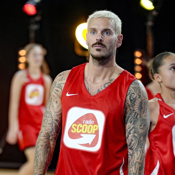 Tony Parker et Matt Pokora (M.Pokora) s'affrontent lors d'un match de basket par équipes dans le cadre d'une animation Radio Scoop au Gymnase Mado Bonnet à Lyon le 26 octobre 2023.

Panoramic / Bestimage