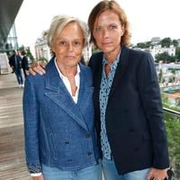 Muriel Robin et Anne Le Nen ont quitté un sublime village adoré des stars pour franchir la mer et s'installer dans une ville fréquentée par de nombreux retraités