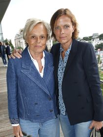 Muriel Robin et Anne Le Nen ont quitté un sublime village adoré des stars pour franchir la mer et s'installer dans une ville fréquentée par de nombreux retraités