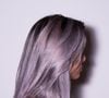 Avec le temps, les cheveux évoluent et peuvent notamment devenir plus fragiles. 

Lera Logan /Unsplash
