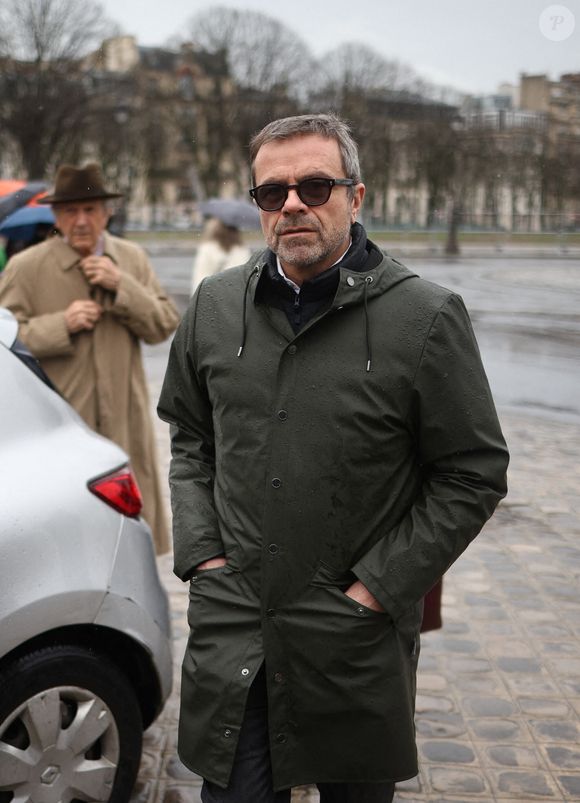 Thierry Thuillier lors de la cérémonie des obsèques de Jean-Louis Debre à la cathédrale Saint-Louis des Invalides à Paris, France, le 10 mars 2025. Photo par Raphael Lafargue/ABACAPRESS.COM