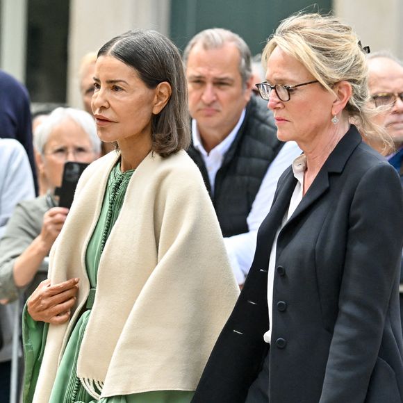 Ce vendredi 12 juin 2026, les proches de Bernadette Chirac, qui nous a quittés le 5 juin dernier, ont pu lui faire un dernier adieu.

La princesse Lalla Meryem et Claude Chirac lors des funérailles de B. Chirac à la basilique Sainte-Clotilde à Paris (7e). L’ancienne première dame de France est décédée à l’âge de 93 ans. 
© Jacovides / Liewig / Bestimage