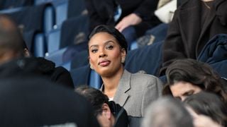 "Cela reste un lieu où..." : pourquoi Angélique Angarni-Filopon ne compte pas du tout reprendre son ancien métier d'hôtesse de l'air