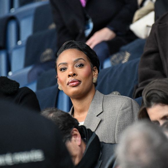 Après un an de règne, Angelique Angarni-Filopon, qui retrouve sa liberté, a expliqué à "Télé-Loisirs" pourquoi on ne la verrait pas exercer son ancien métier.

Miss France, Angelique Angarni-Filopon, assiste au match de Ligue entre le Paris Saint-Germain et l'OGC Nice au Parc des Princes à Paris, France. Photo by Florian Poitout/ABACAPRESS.COM