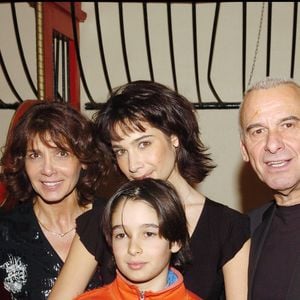 Stéphanie, Marie, Alexis et Michel Fugain au Gala du ring au Cirque d'hiver de Paris en 2005 © Rachid Bellak/Bestimage