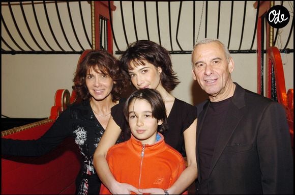 Stéphanie, Marie, Alexis et Michel Fugain au Gala du ring au Cirque d'hiver de Paris en 2005 © Rachid Bellak/Bestimage