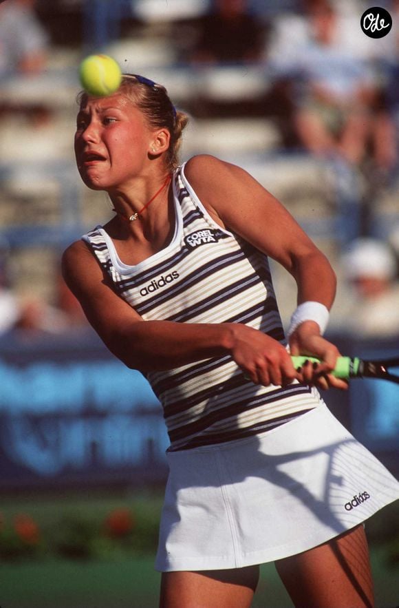 3/8/98 Palm Springs, CA.  La jeune star du tennis Anna Kournikova au tournoi State Farm/Evert Cup. Photographie :  © Paul Harris /PCN/ABACAPRESS.COM
