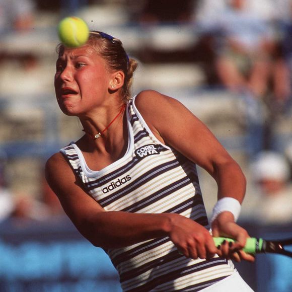 3/8/98 Palm Springs, CA.  La jeune star du tennis Anna Kournikova au tournoi State Farm/Evert Cup. Photographie :  © Paul Harris /PCN/ABACAPRESS.COM