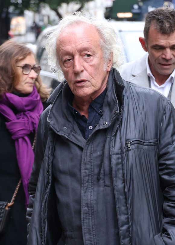 Parmi les personnalités présentes : Didier Barbelivien 

Exclusif - Didier Barbelivien - Obsèques de Michel Michel, propriétaire du Banana Café, en l’Église Saint Jean de Montmartre à Paris, le 16 octobre 2025. 


© Denis Guignebourg / Bestimage