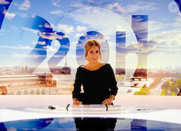 Captures d'écran - Léa Salamé présente son premier journal de 20 heures sur France 2  le 1er septembre 2025. 

© Alain Guizard / Bestimage