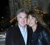 Depuis plusieurs années, il vit dans le sud de la France, auprès de son épouse Narjiss Slaoui-Falcoz, dans un environnement beaucoup plus paisible.

François Cluzet et sa femme Narjiss Slaoui-Falcoz - Soirée du 10ème anniversaire de l'hôtel Peninsula à Paris le 28 novembre 2024. © Rachid Bellak/Bestimage