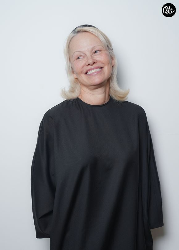 Son secret pour un teint toujours lumineux ? Sa propre marque de soins, "Sonsie Skin".

New York, NY  Table ronde Vogue x Pamela Anderson en marge de la Fashion Week de New York en l'honneur de « Sonsie » à la Sixteenth Avenue

Sur la photo : Pamela Anderson