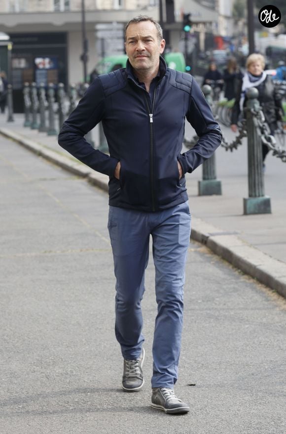 Malheureusement, la foudre est tombée sur son établissement lors d'un violent orage, provoquant ainsi un incendie

Exclusif - Marc-Emmanuel Dufour - Arrivée des people à l'hommage à Julien Lauprêtre à l'Hôtel de ville de Paris le 2 mai 2019. © CVS/Bestimage
