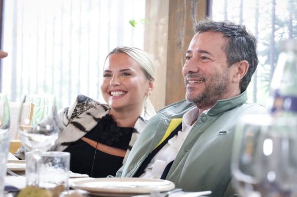 Exclusif - Kelly Vedovelli, Bernard Montiel - Les célèbres personnalités de la télé se sont retrouvés avec bonheur, dans le Sud, à Vallauris Golf-Juan, pour assister à un magnifique show de cabaret, en présence de Mr Le Maire K. Luciano et ses adjoints, heureux de répondre à l'invitation du dynamique Président de l'association "Valoriser Vallauris Golf-Juan", Mr B. Darde, ce passionné d'art et du monde associatif projette également de créer un Musée de Sculpture à ciel ouvert , mêlant Art et Espace Public.  © Jack Tribeca/Bestimage