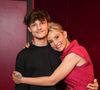Élodie Gossuin était sur la scène des Folies Bergère à Paris pour participer à la soirée "Tous les talents chantent contre le cancer" aux côtés de son fils Jules.

Elodie Gossuin et son fils Jules Lacherie - Gala " Tous les talents chantent contre le cancer " aux Folies Bergères à Paris.

© Anne-Sophie Guebey / Bestimage