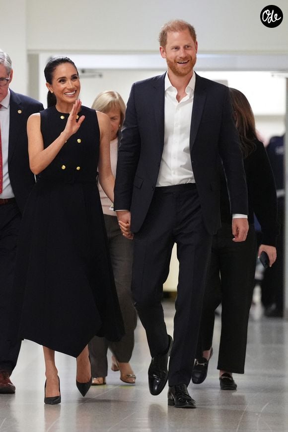 Le duc et la duchesse de Sussex (le prince Harry et Meghan Markle) lors d'une visite au Royal Children's Hospital de Melbourne, dans l'État de Victoria, au premier jour de leur voyage officiel en Australie. Date de la photo : mardi 14 avril 2026. © Jonathan Brady / PA Photos / Bestimage
