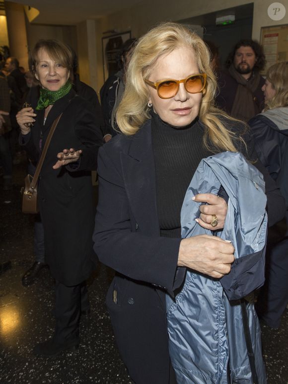 A "Gala", elle s'est confiée ce jeudi 30 avril au sujet de la belle-mère de son fils David. 

Nathalie Baye et Sylvie Vartan - Soirée en l'honneur de Danielle Darrieux lors de la projection du film "Occupe-toi d'Amélie" de Claude Autant-Lara au Max Linder Panorama à Paris le 9 avril 2018. © Pierre Perusseau/Bestimage