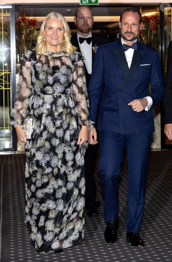 Le prince Haakon de Norvège et la princesse Mette Marit lors d'un banquet en l'honneur du lauréat du prix Nobel de la paix 2024 de l'organisation antinucléaire « Nihon Hidankyo » au Grand Hôtel à Oslo, le 10 décembre 2024 © Dana Press / Bestimage