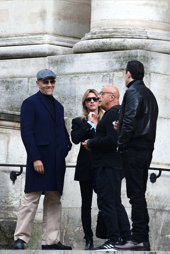 Exclusif - Sarah Poniatowski (Lavoine) et son compagnon Roschdy Zem, Jean-Baptiste Mondino - Hommage à la chanteuse Dani en l'église Saint-Roch à Paris le 1er octobre 2022.