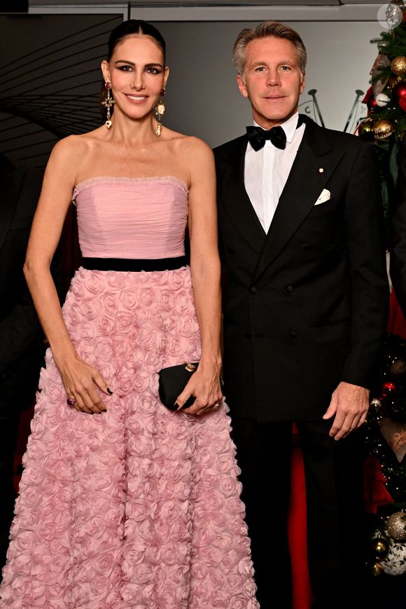 Le prince Emmanuel-Philibert de Savoie (grand maître de l'Ordre des Saints-Maurice-et-Lazare) et sa compagne Adriana Abascal lors du dîner de gala de l'association de l'Ordre des Saints-Maurice-et-Lazare au Yacht Club de Monaco le 26 novembre 2025.
© Bruno Bebert / Bestimage