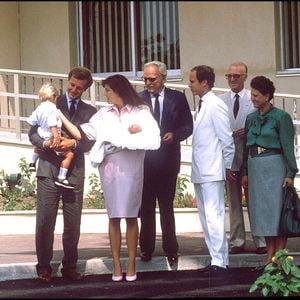 Elle était restée très proche de la principauté de Monaco.

Sortie de clinique de Charlotte Casiraghi et sa mère Caroline de Monaco avec Andrea et Stefano Casiraghi, ses parents Fernanda Biffi et Giancarlo Casiraghi ainsi que Rainier III et son fils Albert de Monaco