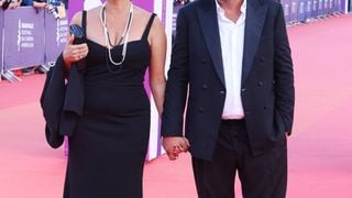 On ne les a pas vus ensemble depuis longtemps ! Julia Vignali et Kad Merad se retrouvent sur le tapis rouge, un duo rayonnant et très assorti