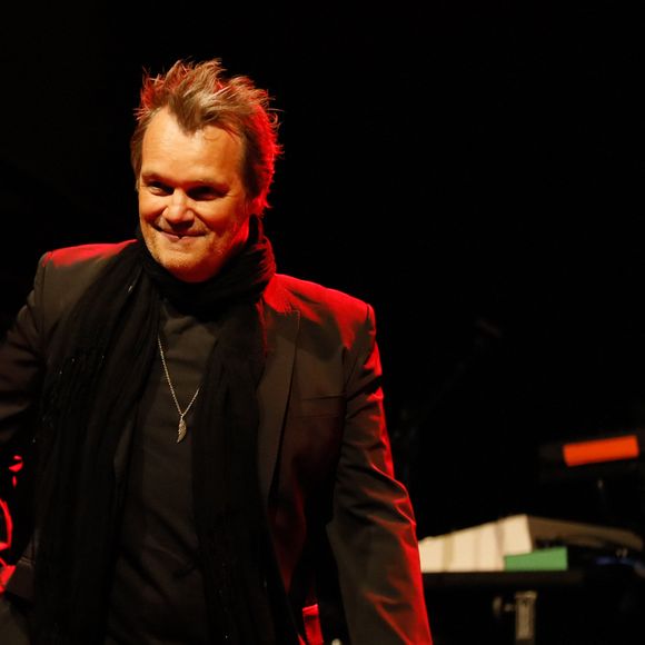 Bien que l'épreuve ait été psychologiquement difficile, le chanteur a précisé n'avoir subi qu'une chirurgie sans traitement lourd.

Axel Bauer en concert lors du 4ème festival "Paris Paradis" (16 - 18 septembre 2022) au parc de la Villette à Paris, le 16 septembre 2022.
© Christophe Clovis / Bestimage