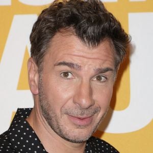 Michaël Youn, connu pour ses rôles déjantés, est dans la sphère privée un papa beaucoup plus sérieux. 

Michaël Youn - Avant-première du film "Certains l'aiment chauve" au Cinéma UGC Ciné Cité Bercy à Paris. © Coadic Guirec/Bestimage