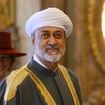 155 mètres de luxe, 70 invités et une salle de concert à bord : le mégayacht de la famille royale d’Oman aperçu dans la mythique péninsule des milliardaires